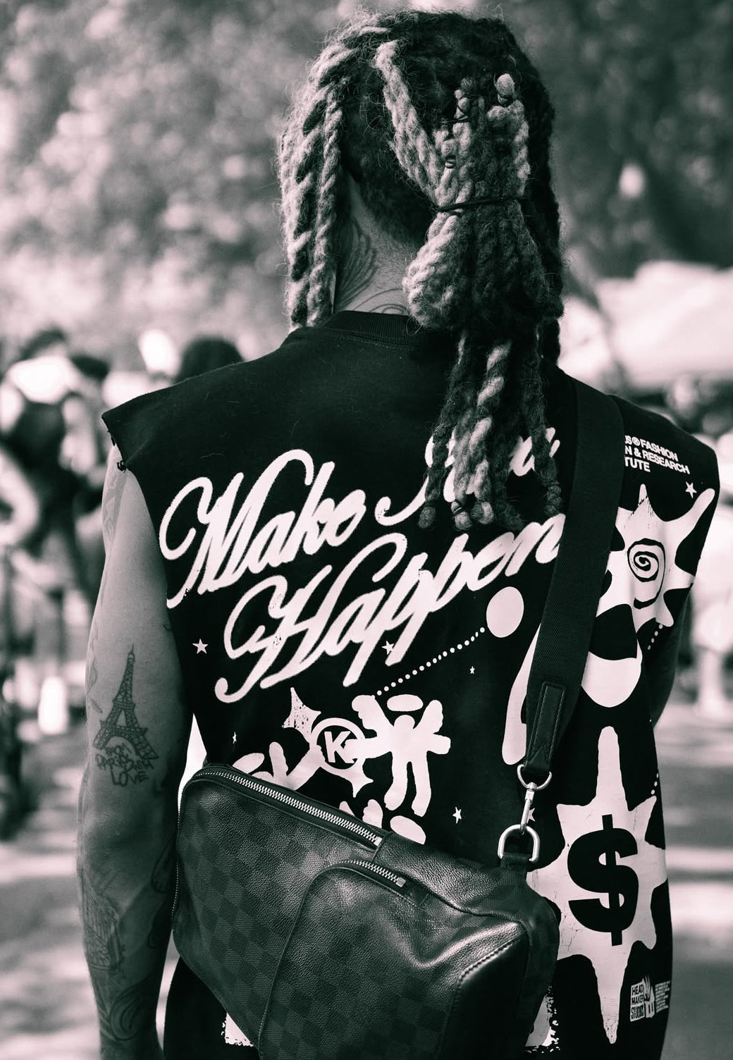 “TIME SQUARE” SLEEVELESS TEE