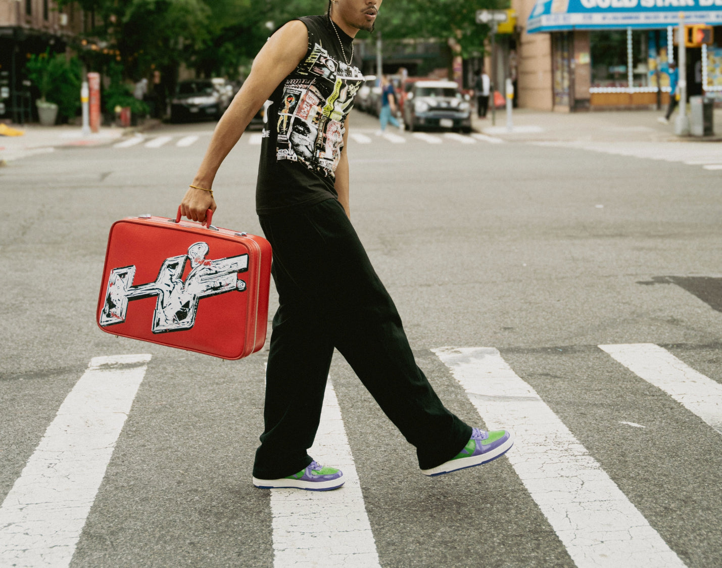“TIME SQUARE” SLEEVELESS TEE